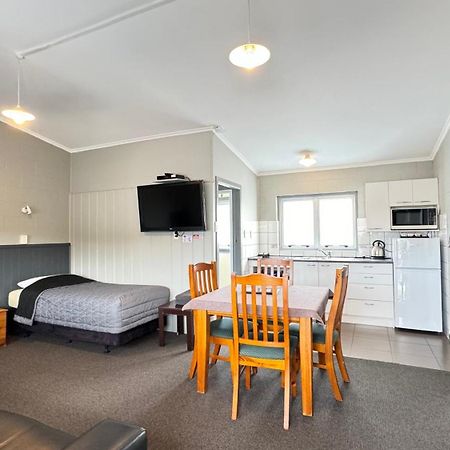 Central Court Motel Whangarei Exterior photo