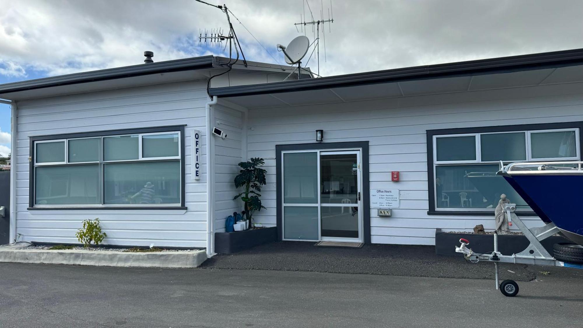 Central Court Motel Whangarei Exterior photo