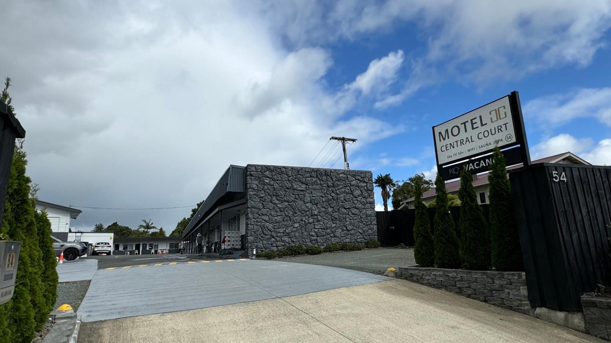 Central Court Motel Whangarei Exterior photo
