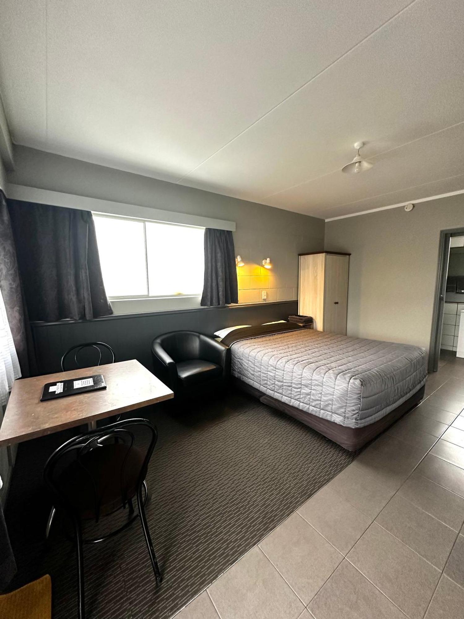 Central Court Motel Whangarei Exterior photo