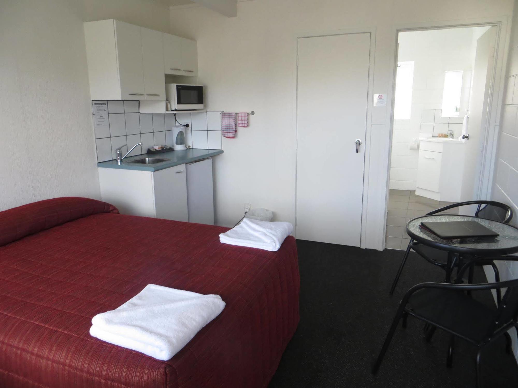 Central Court Motel Whangarei Exterior photo